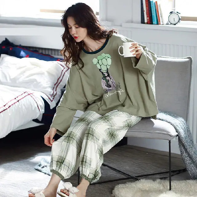 Cute Cartoon Print Long-Sleeved Women's Pajama Set